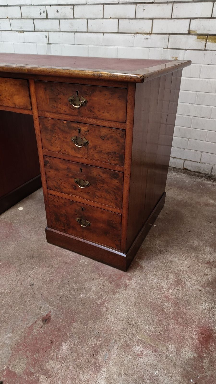 Antique Victorian Burr Walnut Leather Top Work Office Pedestal Desk photo vinterior