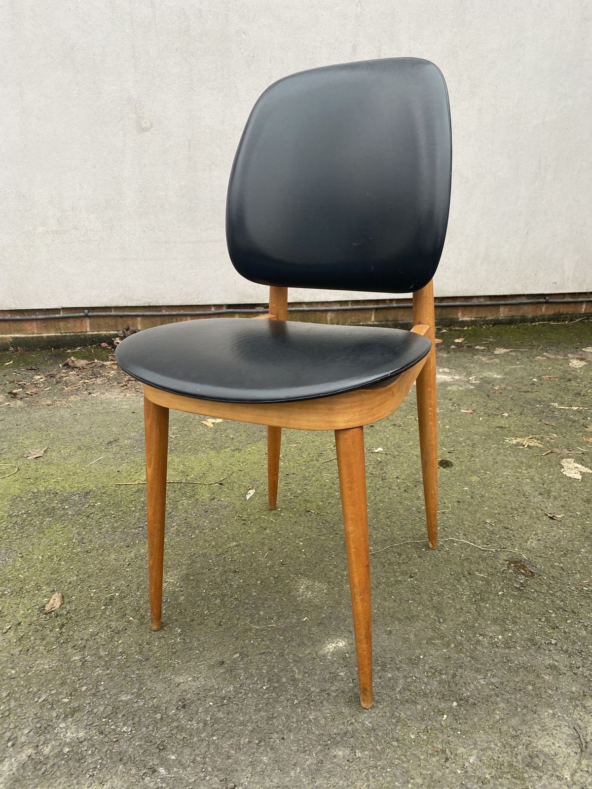 Pegase Chairs By Pierre Guariche For Baumann, 1960s, Set Of 4 photo vinterior
