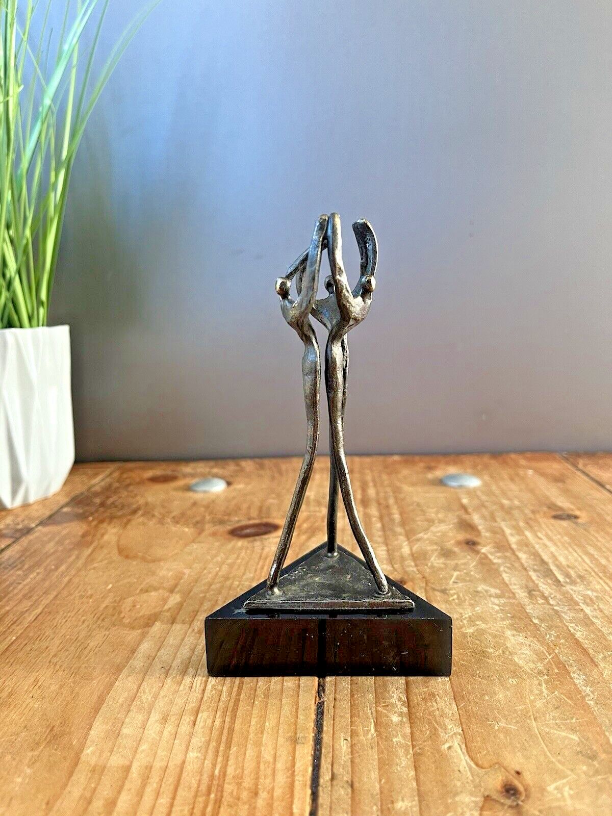 Modernist Dutch Corry Ammerlaan Niekerk Bronzed Perspex Human Figures Sculpture photo buy