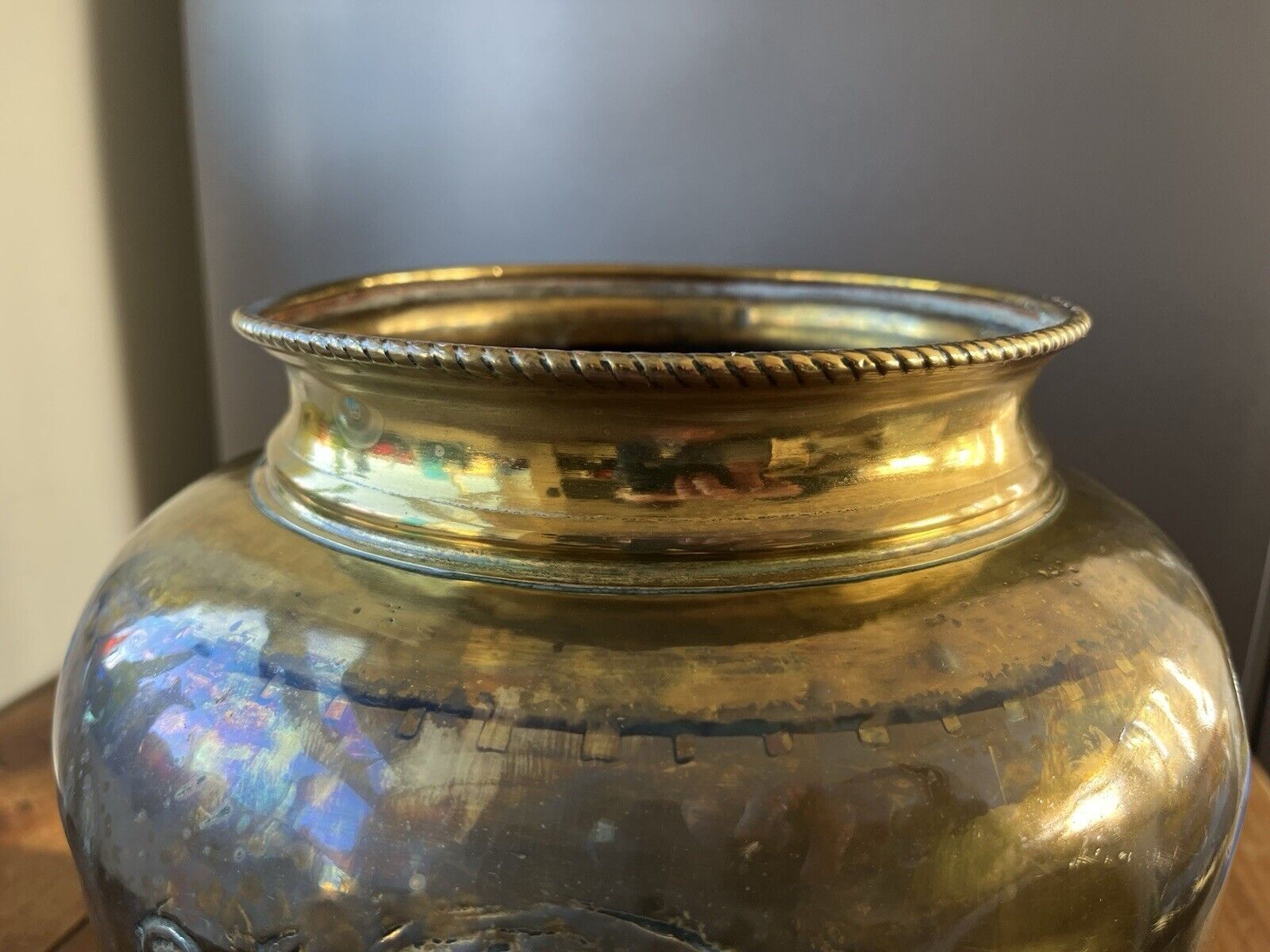 photo buy Large Antique Brass Swan Knight Armorial Planter Jardiniere Champagne Ice Bucket