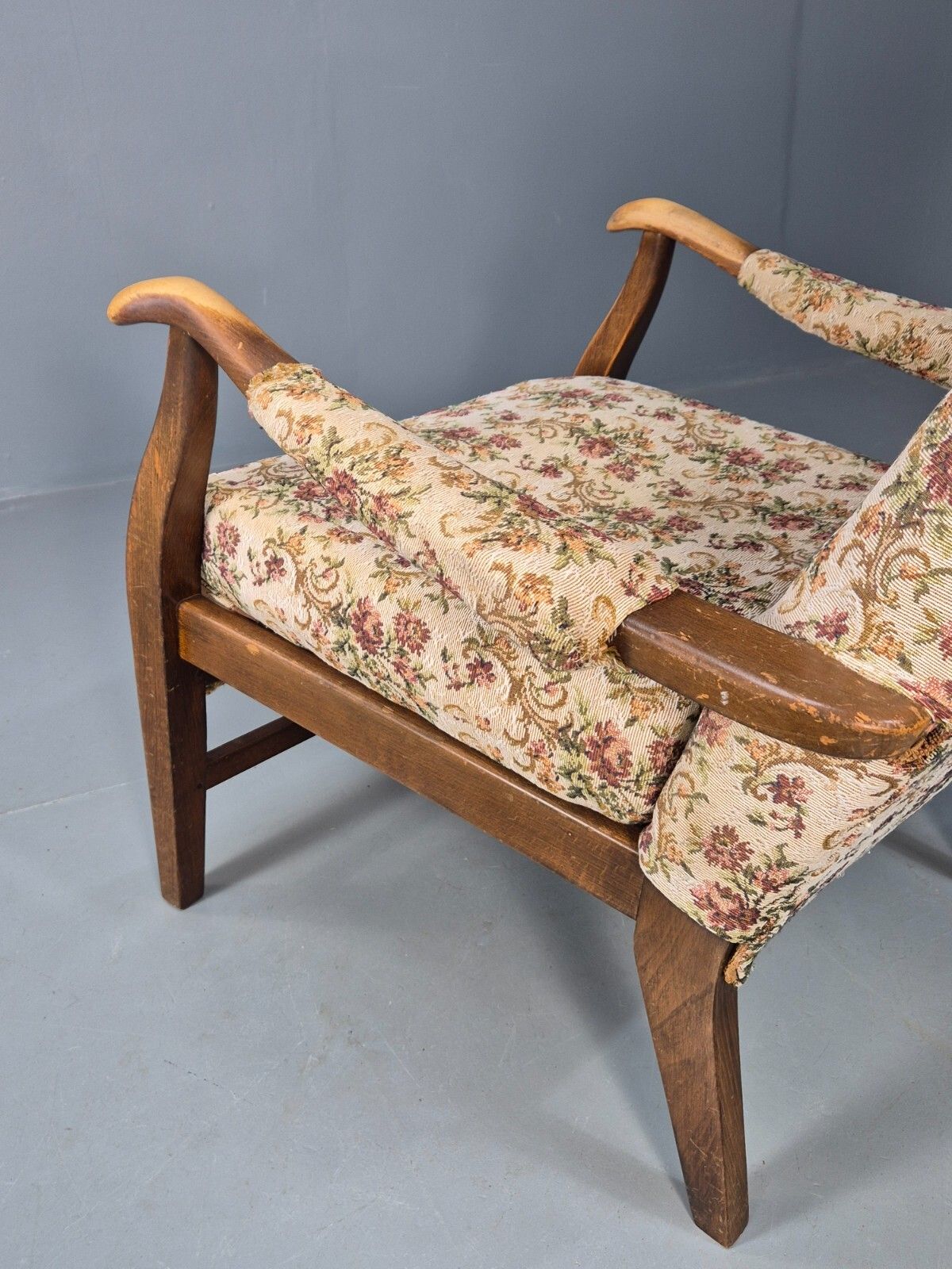 photo vinterior Vintage Lounge Chair Floral Cotton Wood Frme 1950s Cintique Retro Eb8455 Mnor