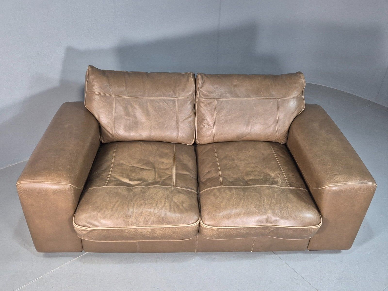 Vintage 2 Seat Sofa Taupe Leather Italian Modern Style Eb8163 M2ss photo furniture