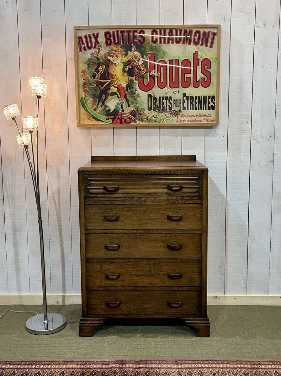English Art Deco Chest Of Drawers In Oak From The 1950s photo 980.0