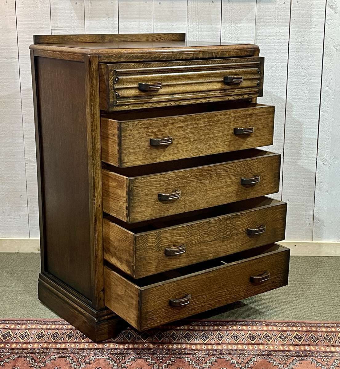 980.0 English Art Deco Chest Of Drawers In Oak From The 1950s photo