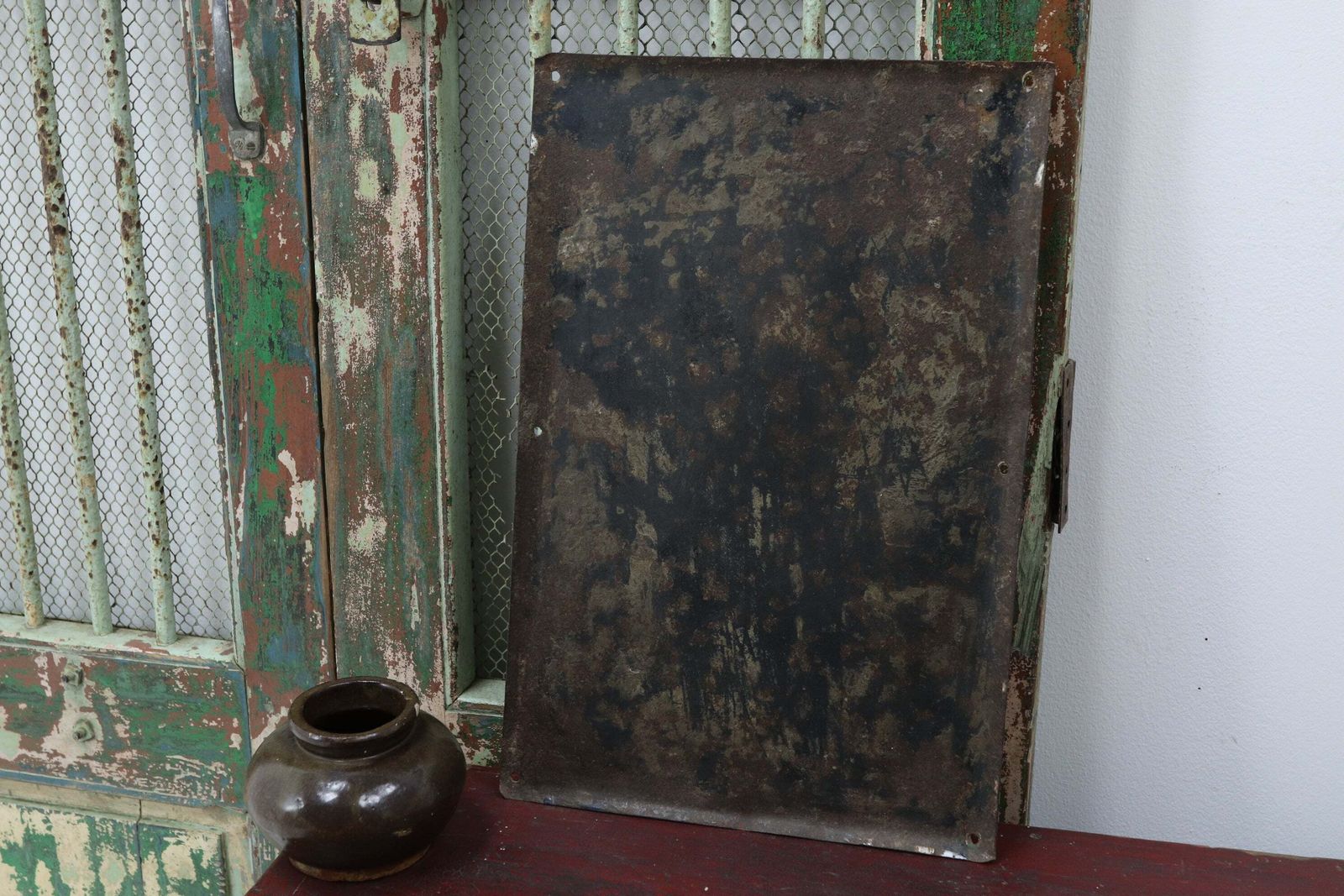 Early 19th Century Green And White Indian Dentistry Enamel Sign photo furniture