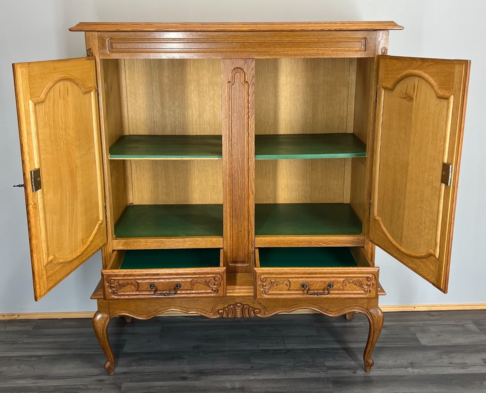 photo for sale Amazing  Sideboard / Cabinet / Cupboard  Vintage French Louis XIV (Lot 3552)