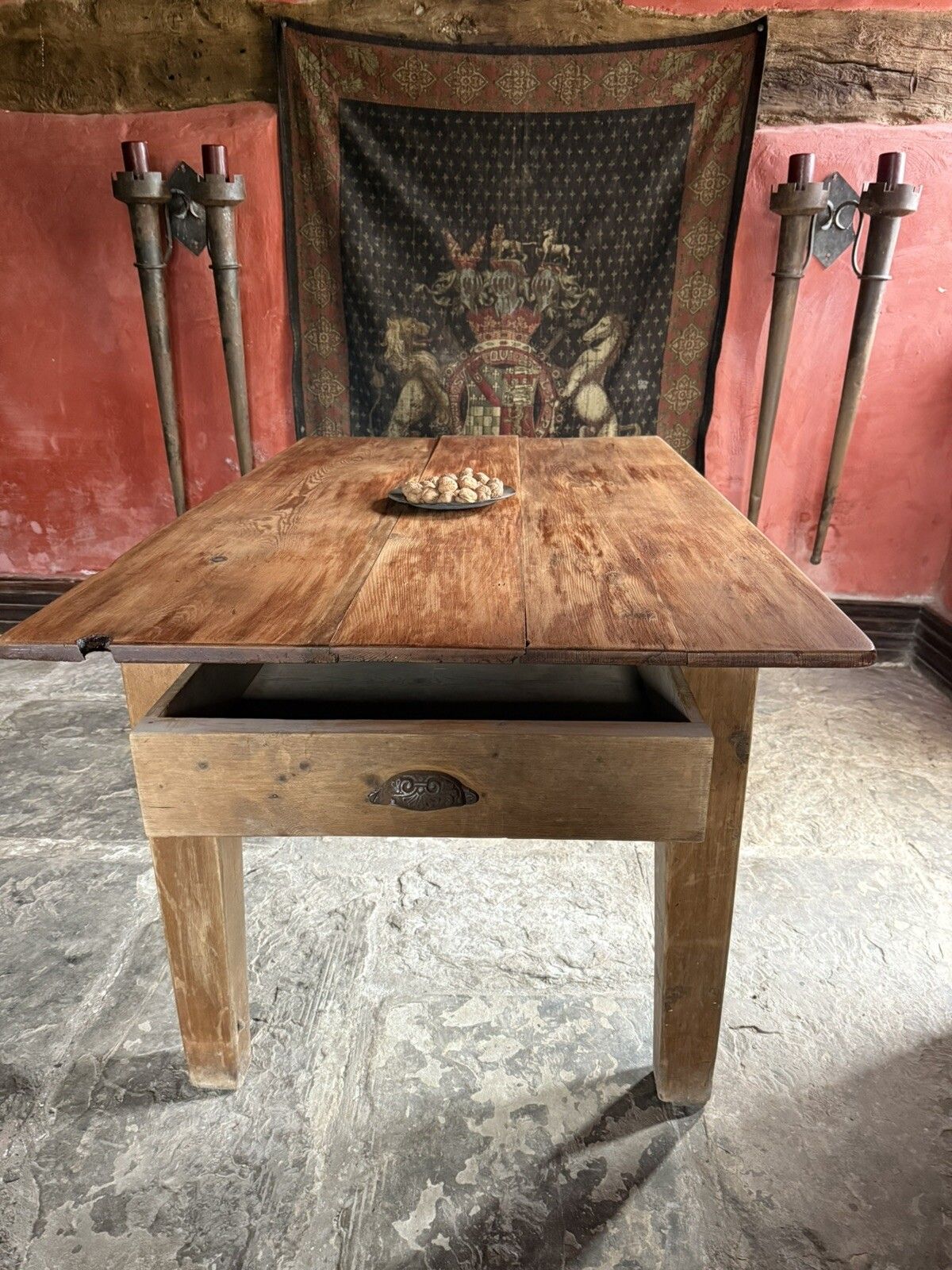 photo furniture Original English Antique Pine Rustic Farmhouse Kitchen Plank Dining Table 1800's