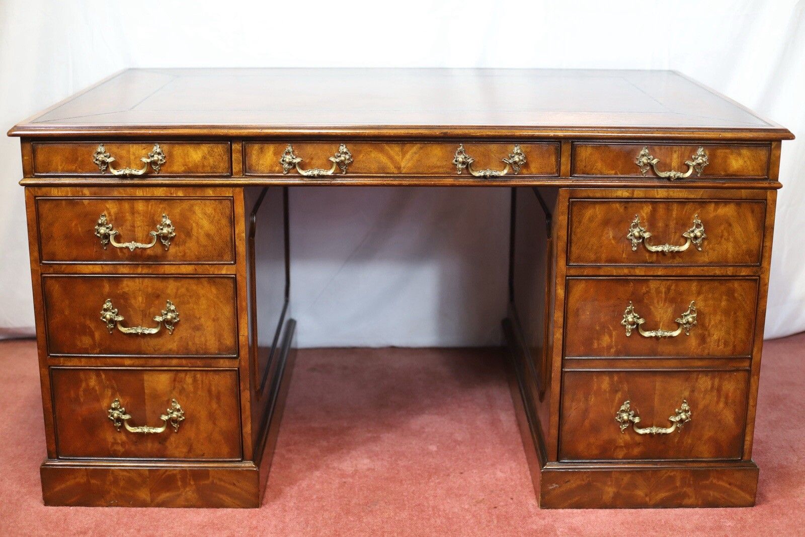 Theodore Alexander Stuning Modern George III Style Mahogany Twin Pedestal Desk photo Furniture