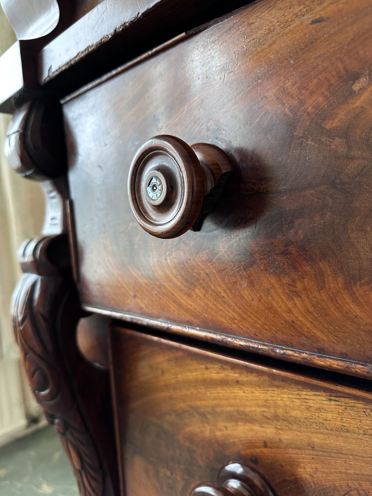 Mahogany Scottish Chest Of Drawers With Flame Veneers photo Furniture