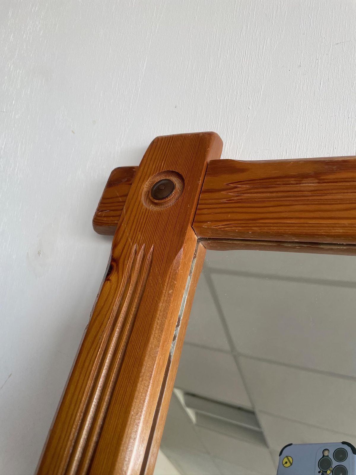 photo furniture Large Chunky Arts And Crafts Rectangle Pine Mirror With Crossed Frame And Routed Detailing 80s