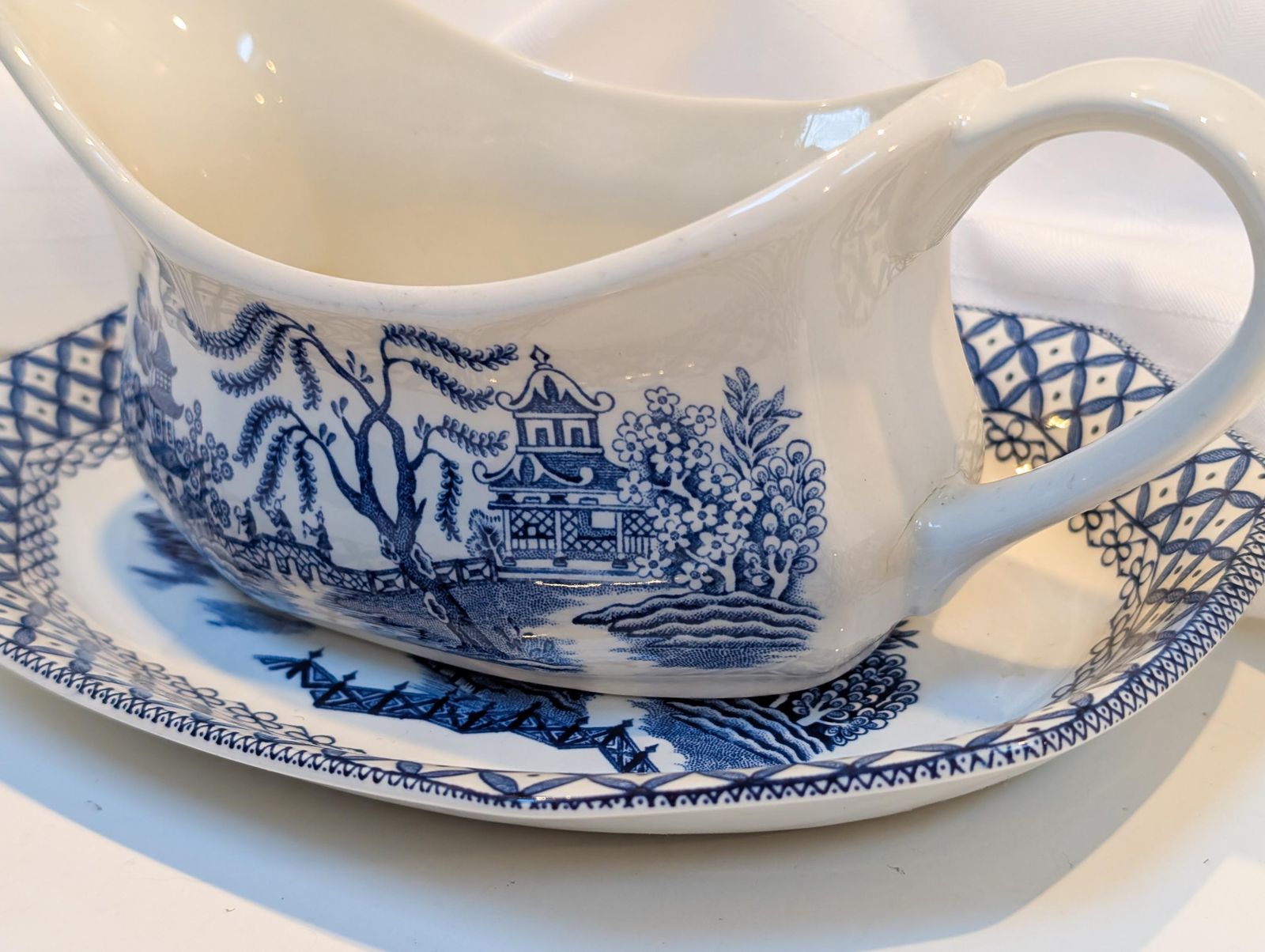 Vintage Royal Staffordshire White And Blue Willow Pattern Gravy Jug J G Meakin Willow   White & Blue Chinese Pagoda Design In Perfect Condit photo vintage