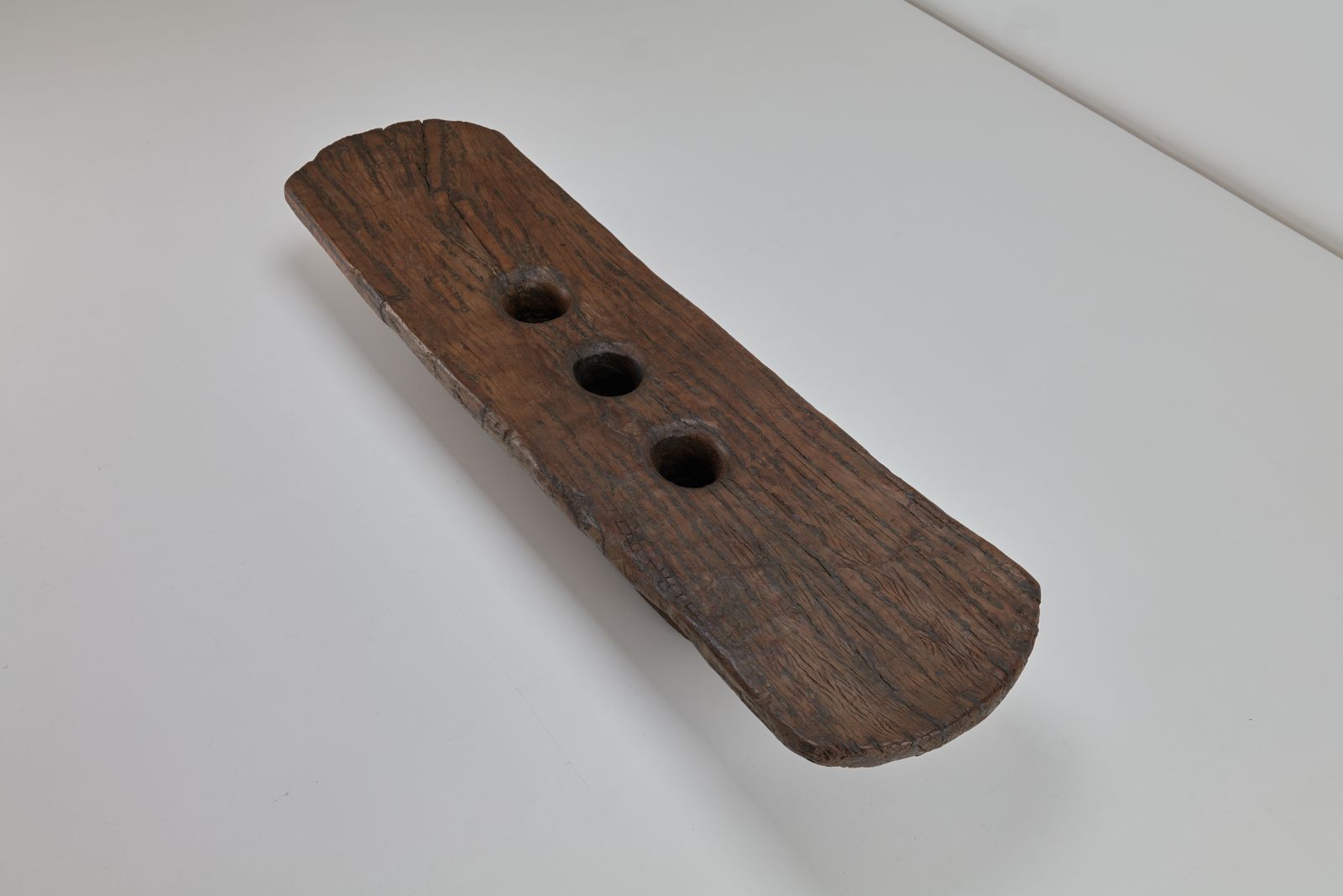 photo vintage Sculptural Tribal Wooden Rice Mortar From Ne India Nagaland Coffee Table