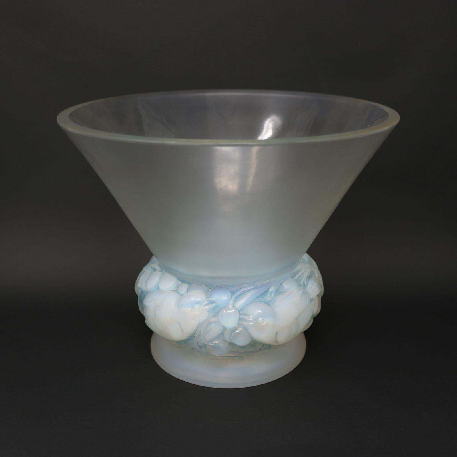 Rene Lalique Opalescent Glass 'Pinsons' Vase photo furniture