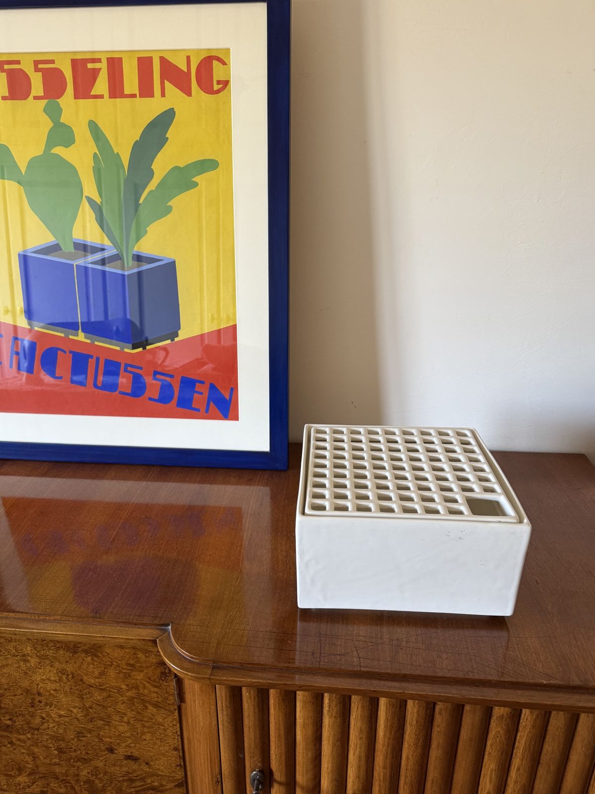 photo for sale Studio Opi, White Space Age Mod. Ikebana C Ceramic Vase, Gabbianelli Italy Ca. 1970