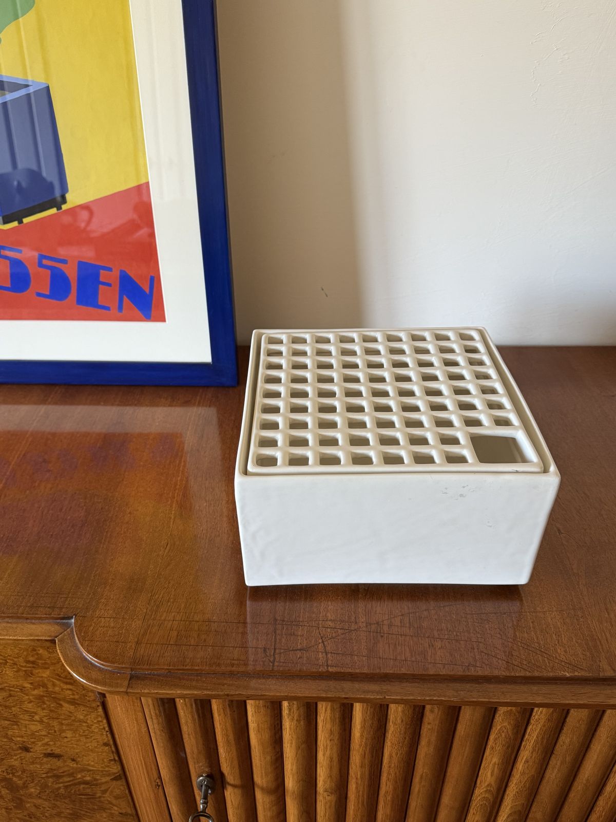 photo vinterior Studio Opi, White Space Age Mod. Ikebana C Ceramic Vase, Gabbianelli Italy Ca. 1970