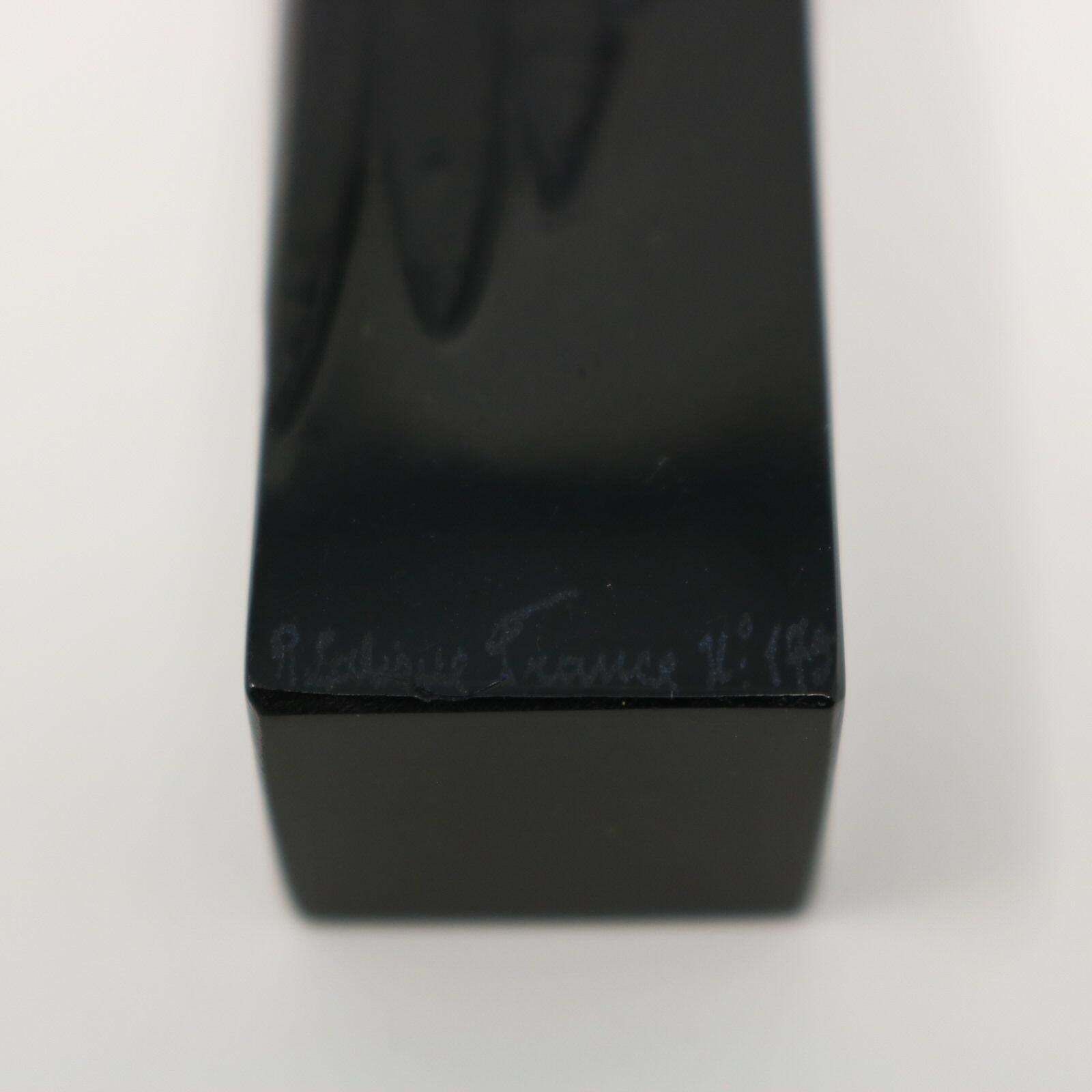 1562.0 Rene Lalique Black Glass Glass 'Tete D'aigle' Cachet photo