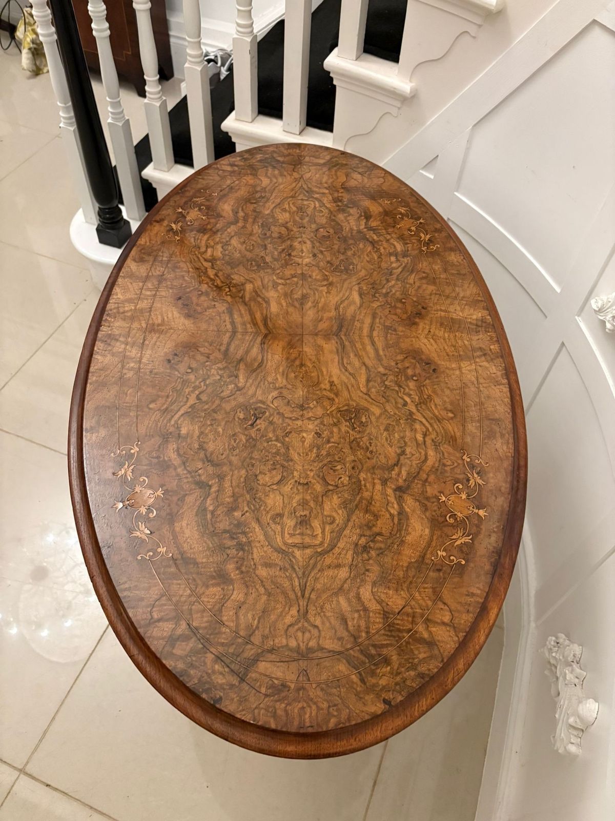Antique 19th Century Quality Burr Walnut Inlaid Oval Side Table photo for sale