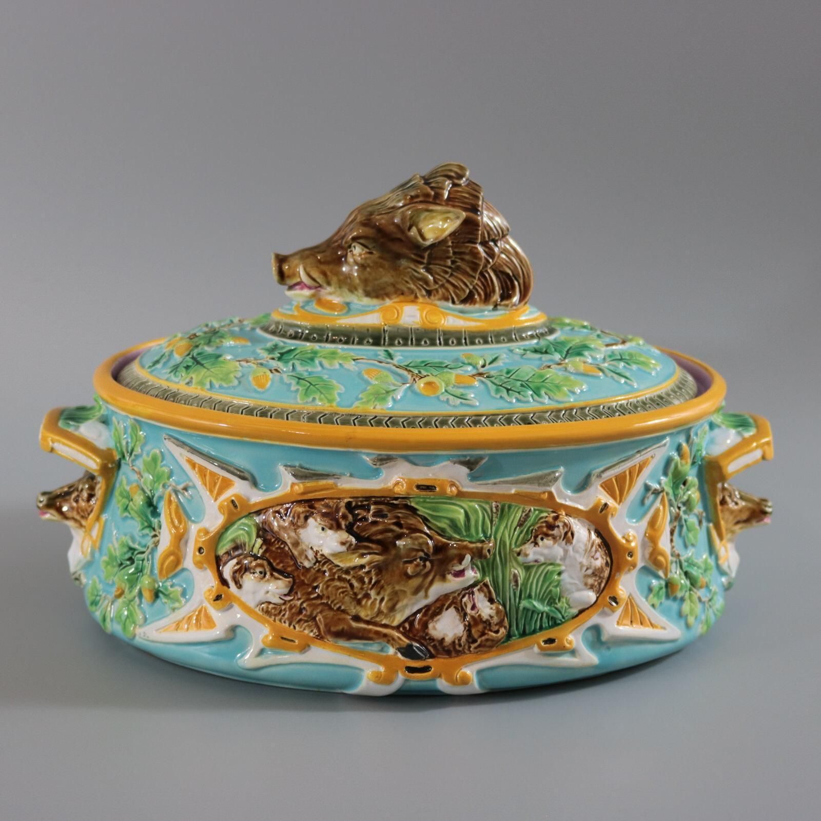 George Jones Majolica Wild Boar Game Pie Dish photo 9156.0