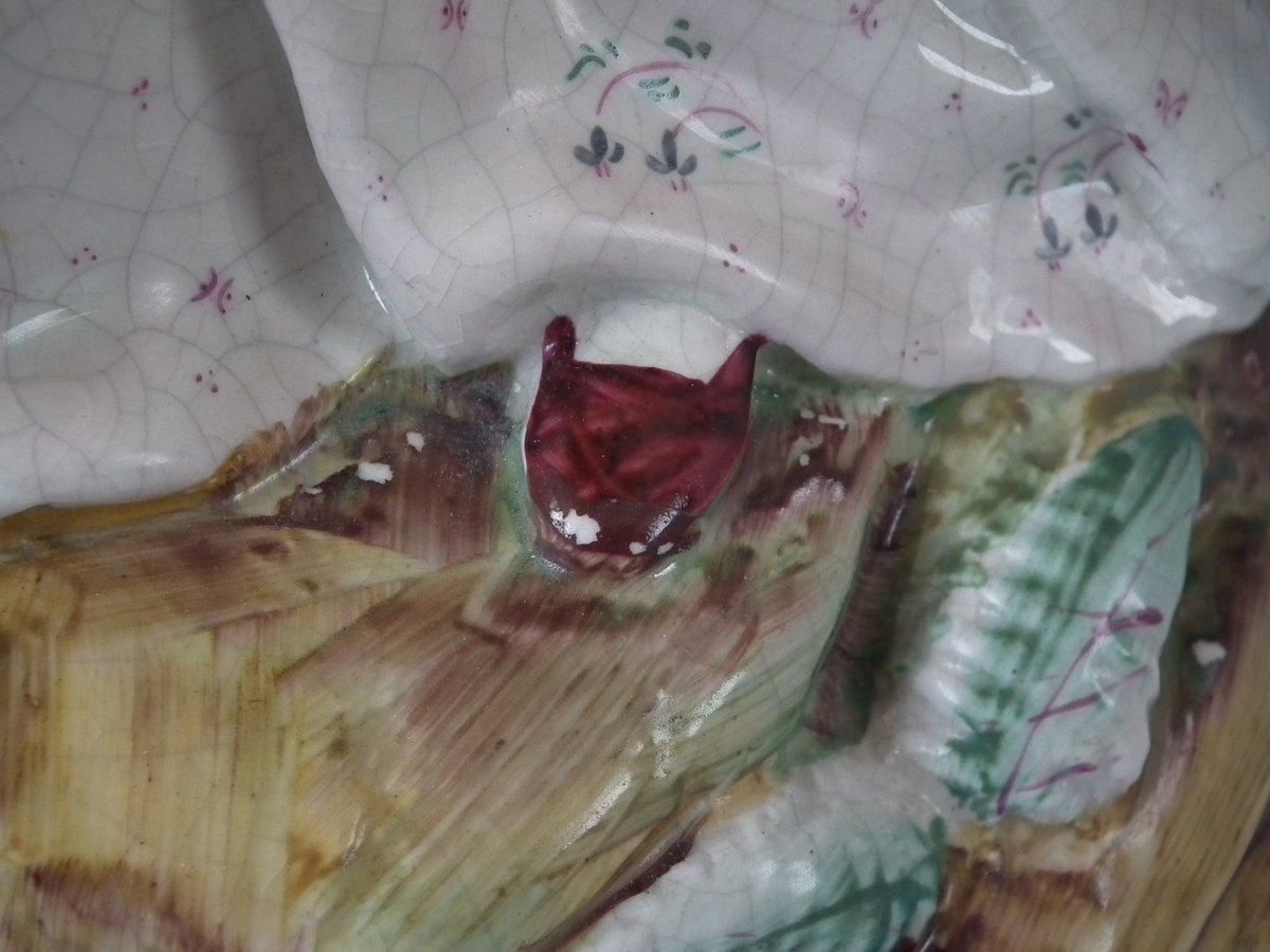 photo furniture Large Staffordshire Red Riding Hood And Wolf Figure
