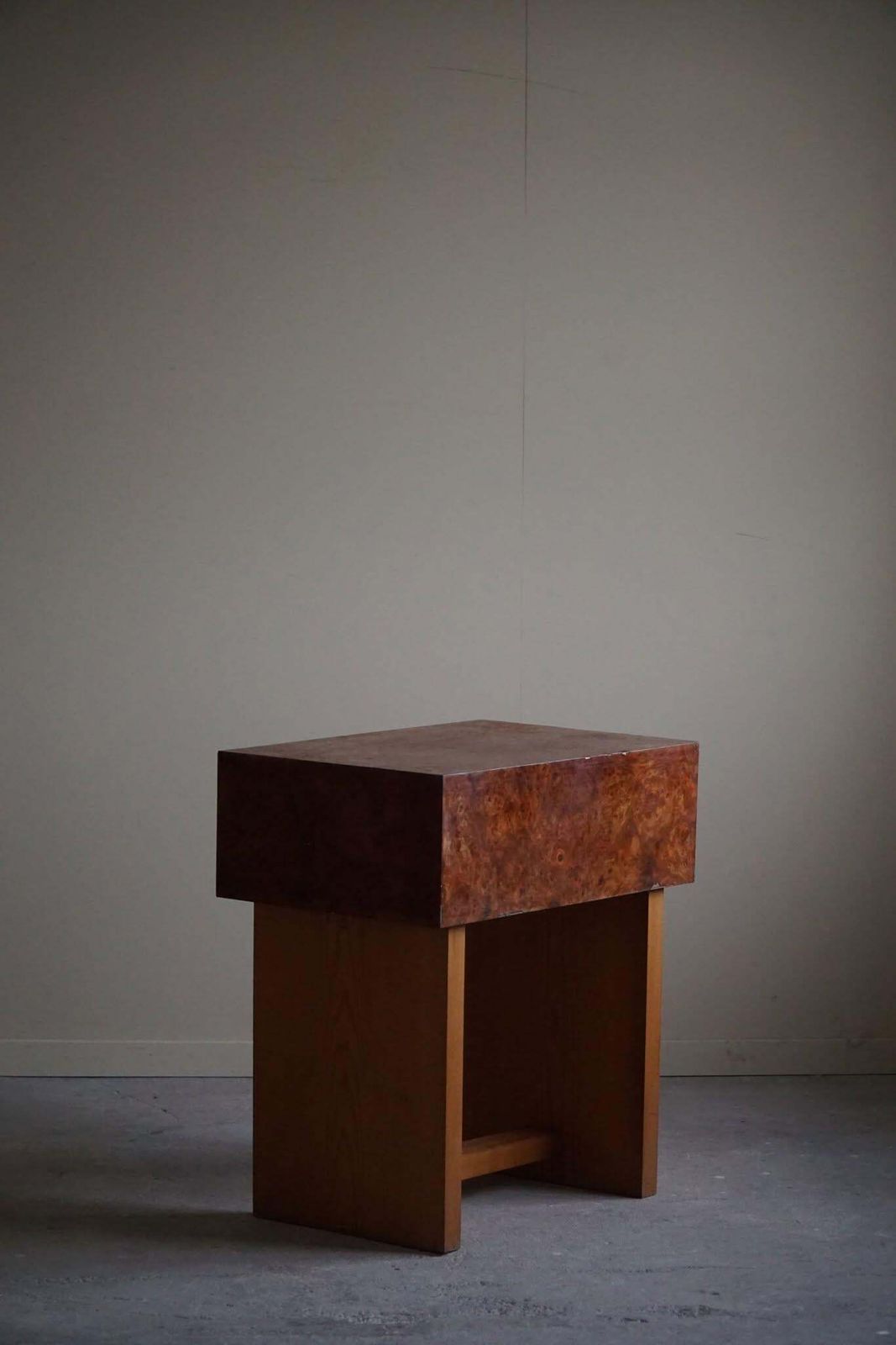 photo furniture Danish Art Deco Console Table With Drawers In Elm & Burl Wood, 1940s