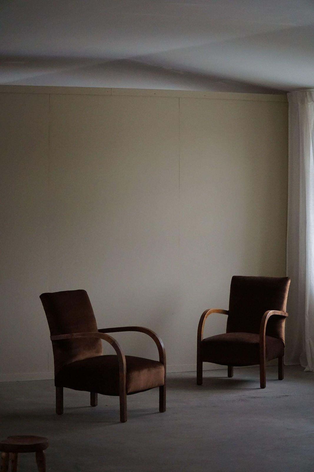 5813.0 Fritz Hansen, Pair Of Danish Curved Art Deco Lounge Chairs, Reupholstered, 1940s photo
