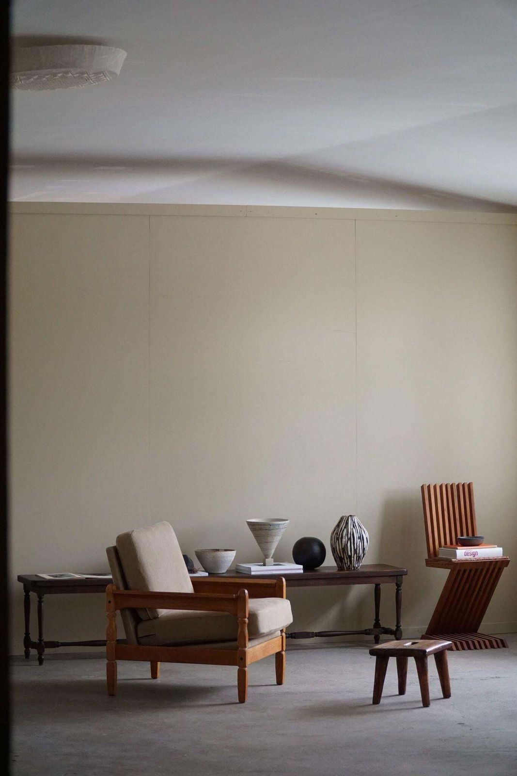 photo furniture Danish Modern, Pair Of Lounge Chairs In Oak & Linen, Henning Kjærnulf, 1960s