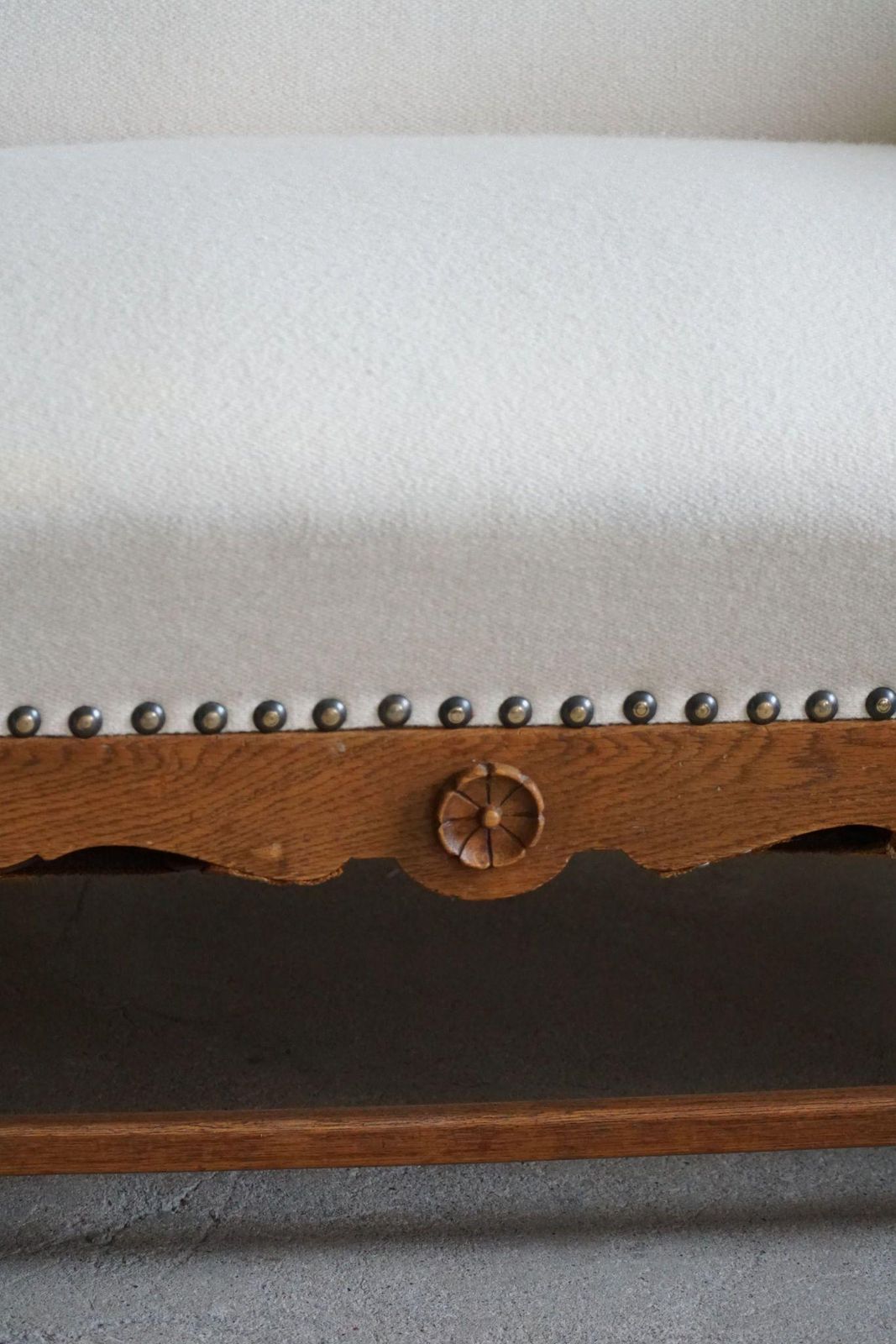 photo furniture Sculptural 2 Seater Sofa In Oak & Wool, Danish "Skønvirke" Style, 1920s