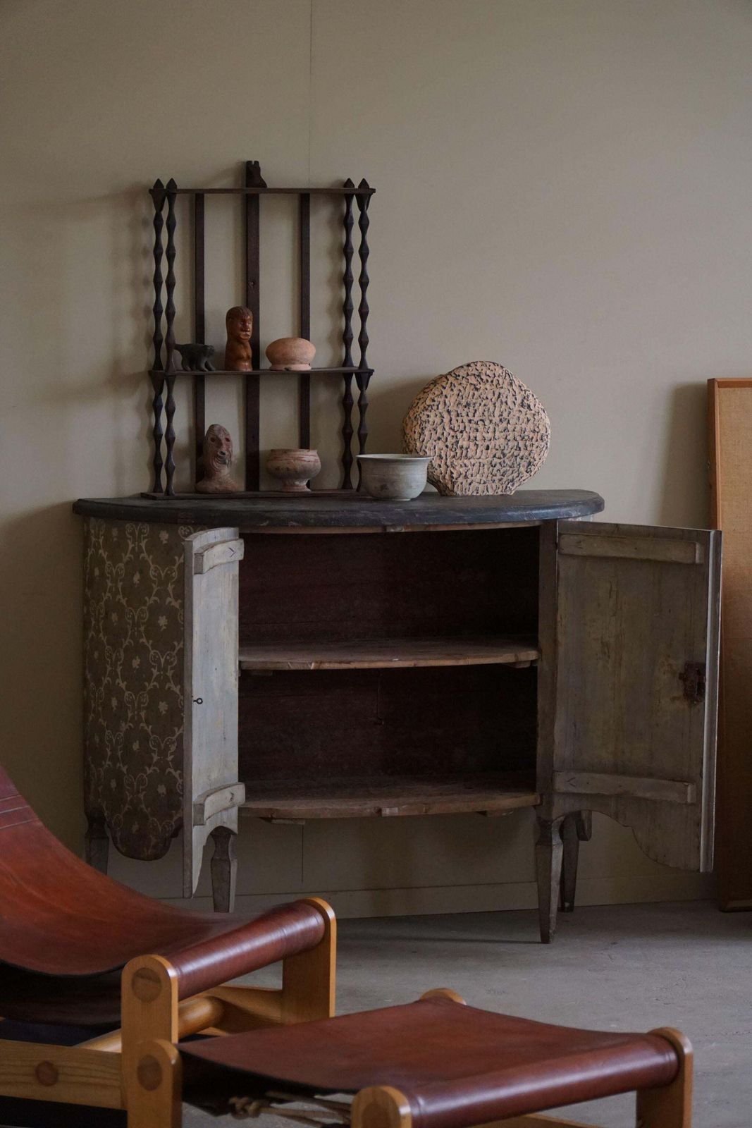 4198.0 19th Century Antique Painted Pine Cabinet, Italian Cabinetmaker, Made In Tuscany photo