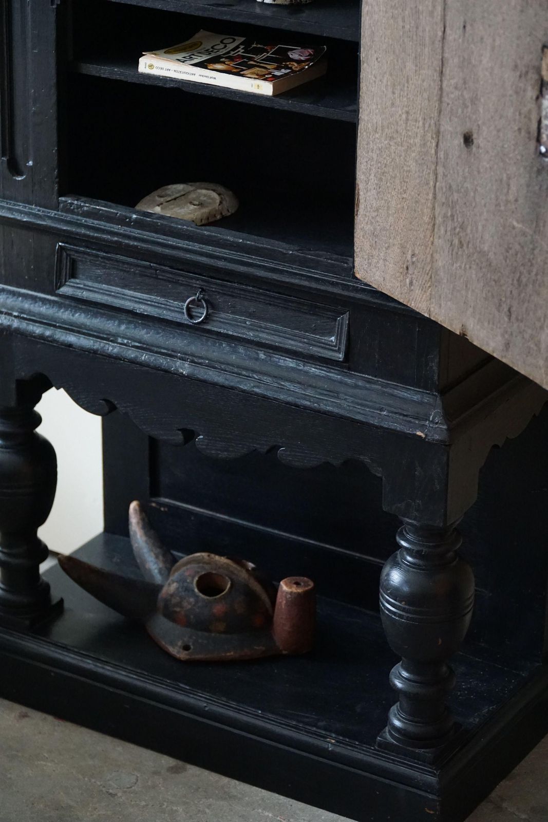 photo vinterior 18th Century, Antique Black Painted Cabinet By A Danish Cabinetmaker, Baroque