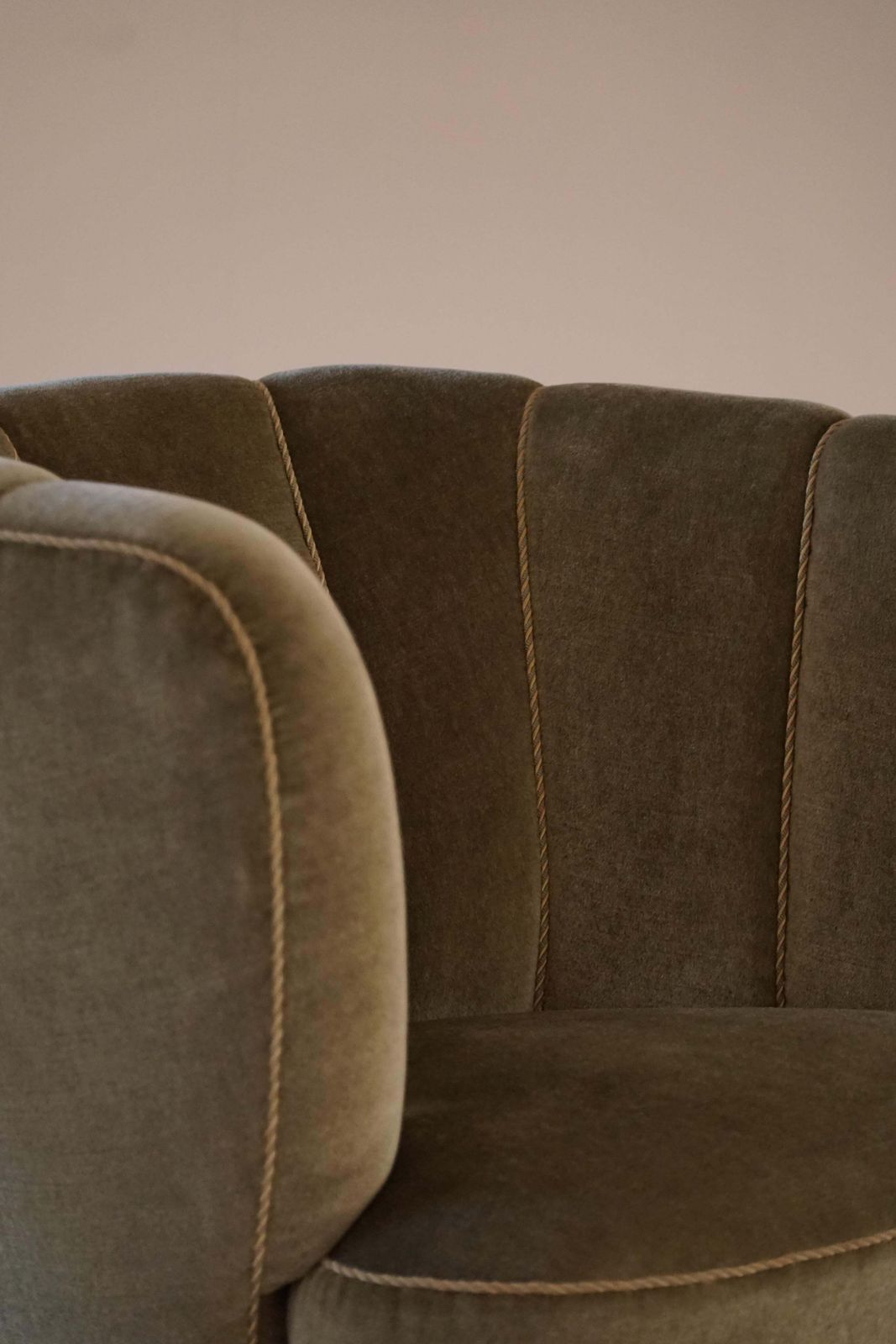 3068.0 Danish Midcentury, Curved Club Chair, Viggo Boesen Style, 1940s photo