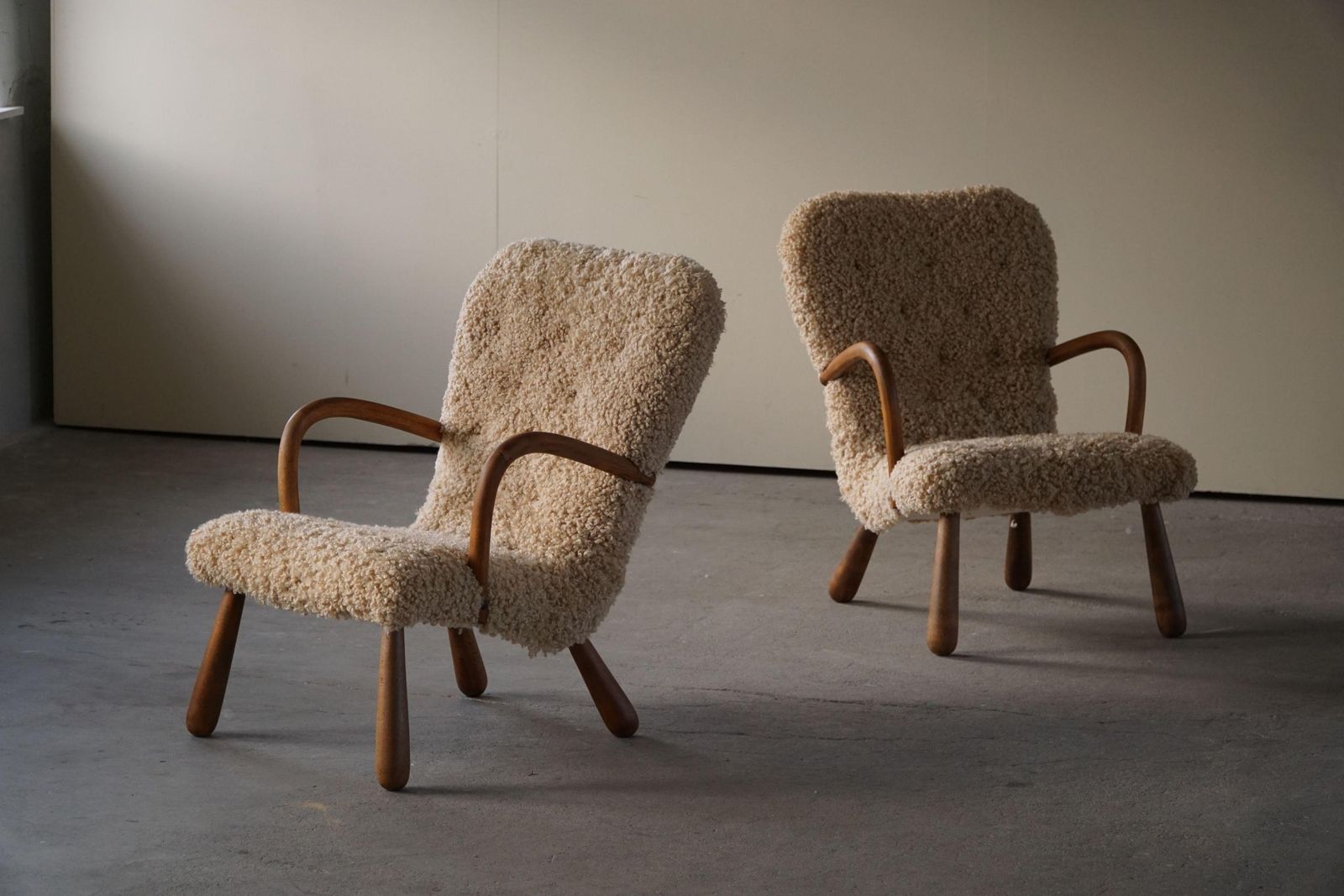 photo furniture Pair Of Clam Lounge Chairs In Lambswool, Skive Møbelfabrik, Denmark, 1950s