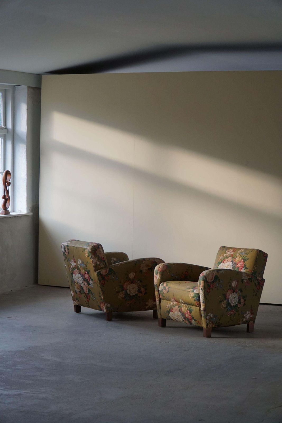 photo vinterior Danish Mordern Pair Of Curved Lounge Chairs, Original Fabric, Fritz Hansen, 1940