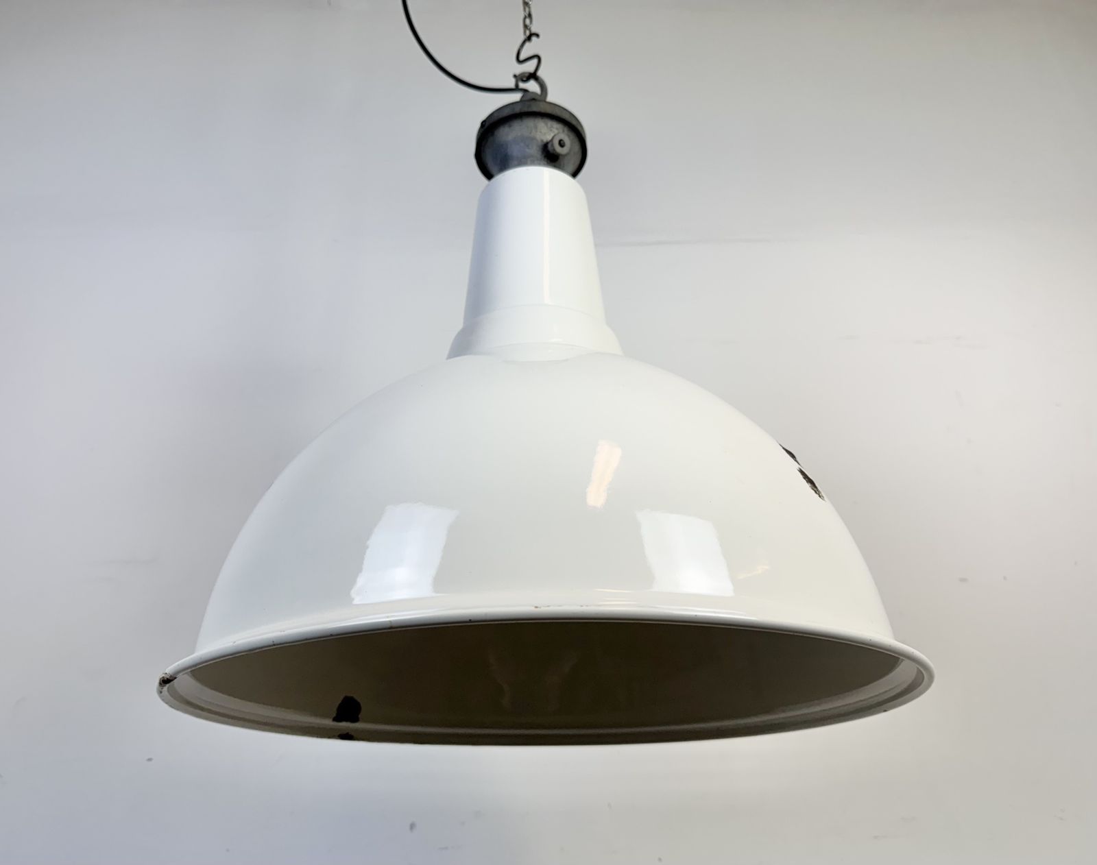 Large Industrial British White Enamel Factory Pendant Lamp From Benjamin, 1960s, 3x photo for sale
