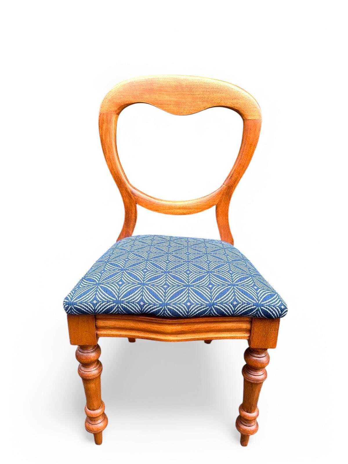 Vintage Balloon Back Bedroom Chair / C1970 / Wooden Frame / Blue Fabric photo 125.0