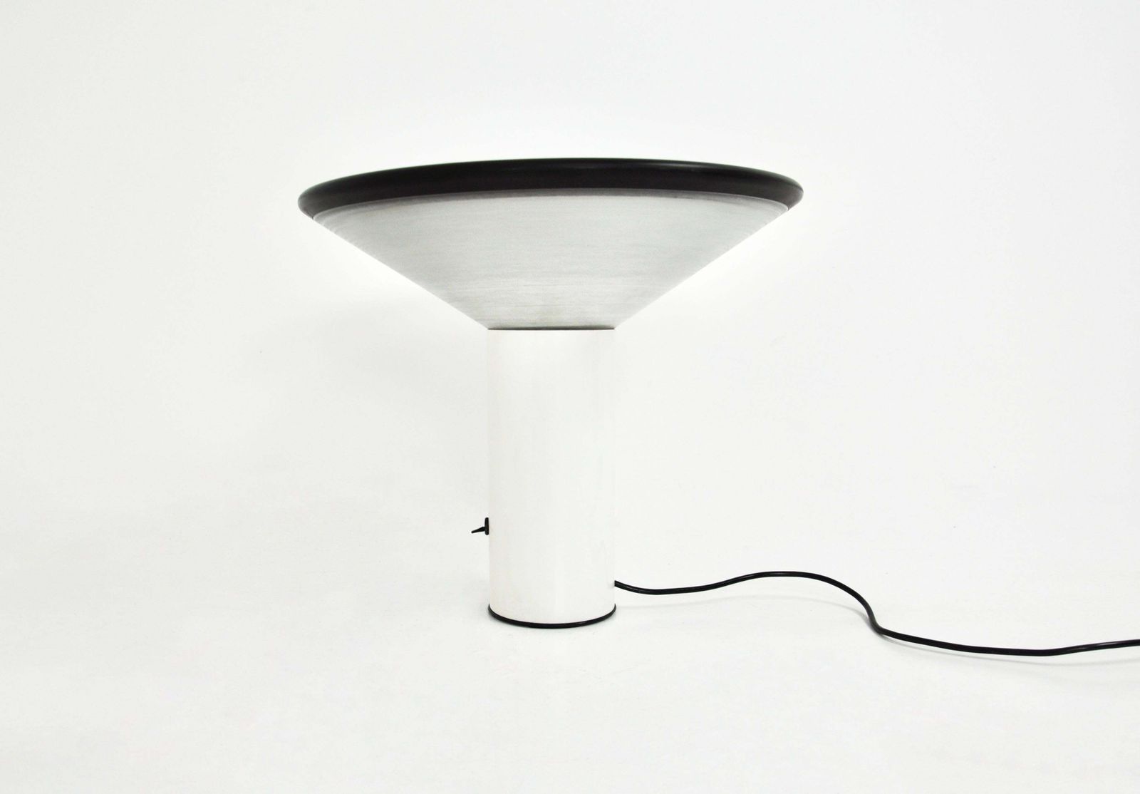 1061.0 "Noa" Table Lamp By Gianfranco Frattini For Luci Italia, 1980s photo