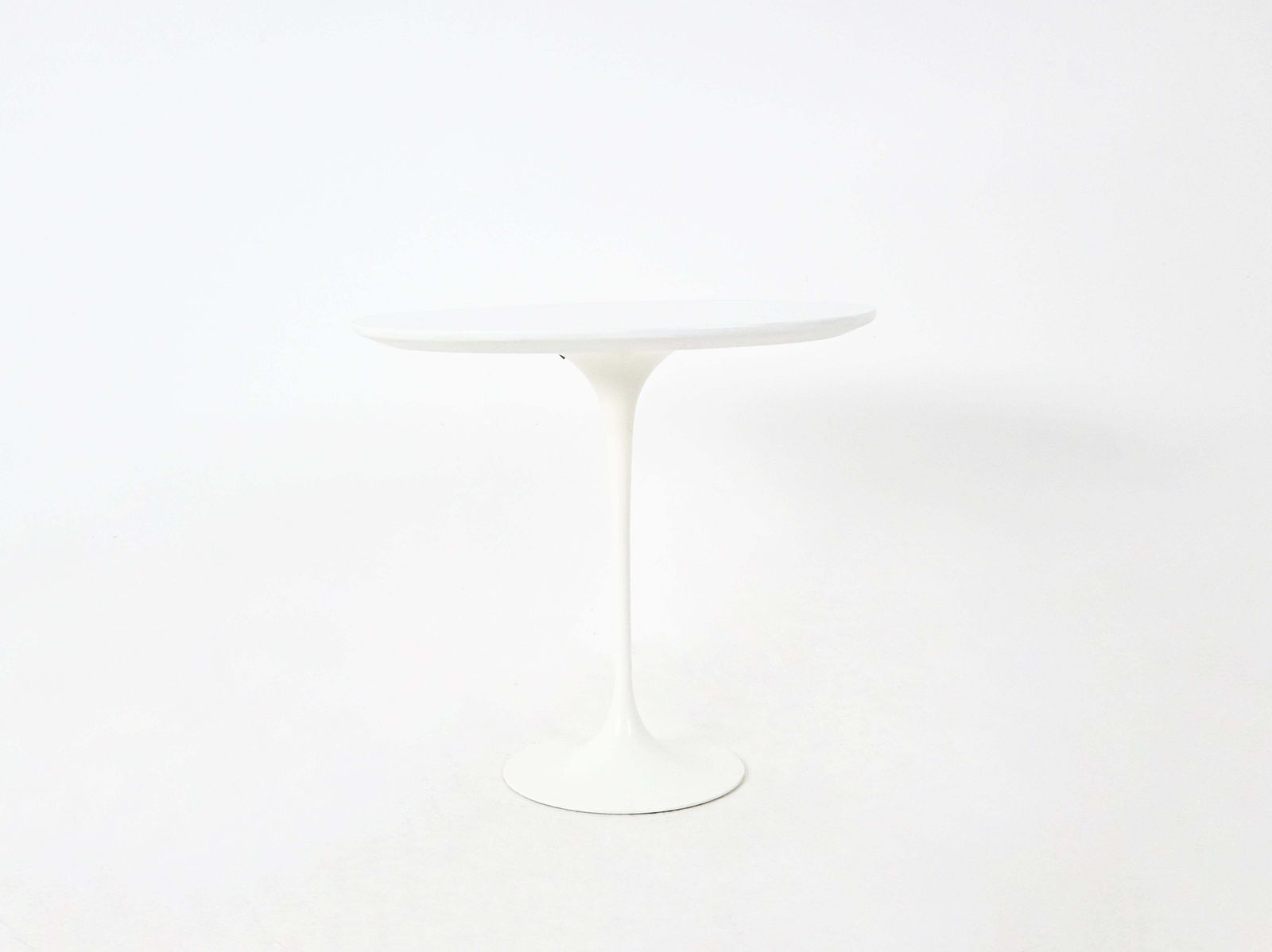 Side Table By Eero Saarinen For Knoll International, 1960s photo furniture