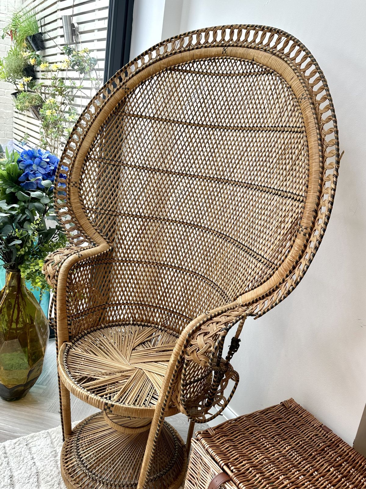 photo for sale Mid Century 1970’s Emmanuel Peacock Chair