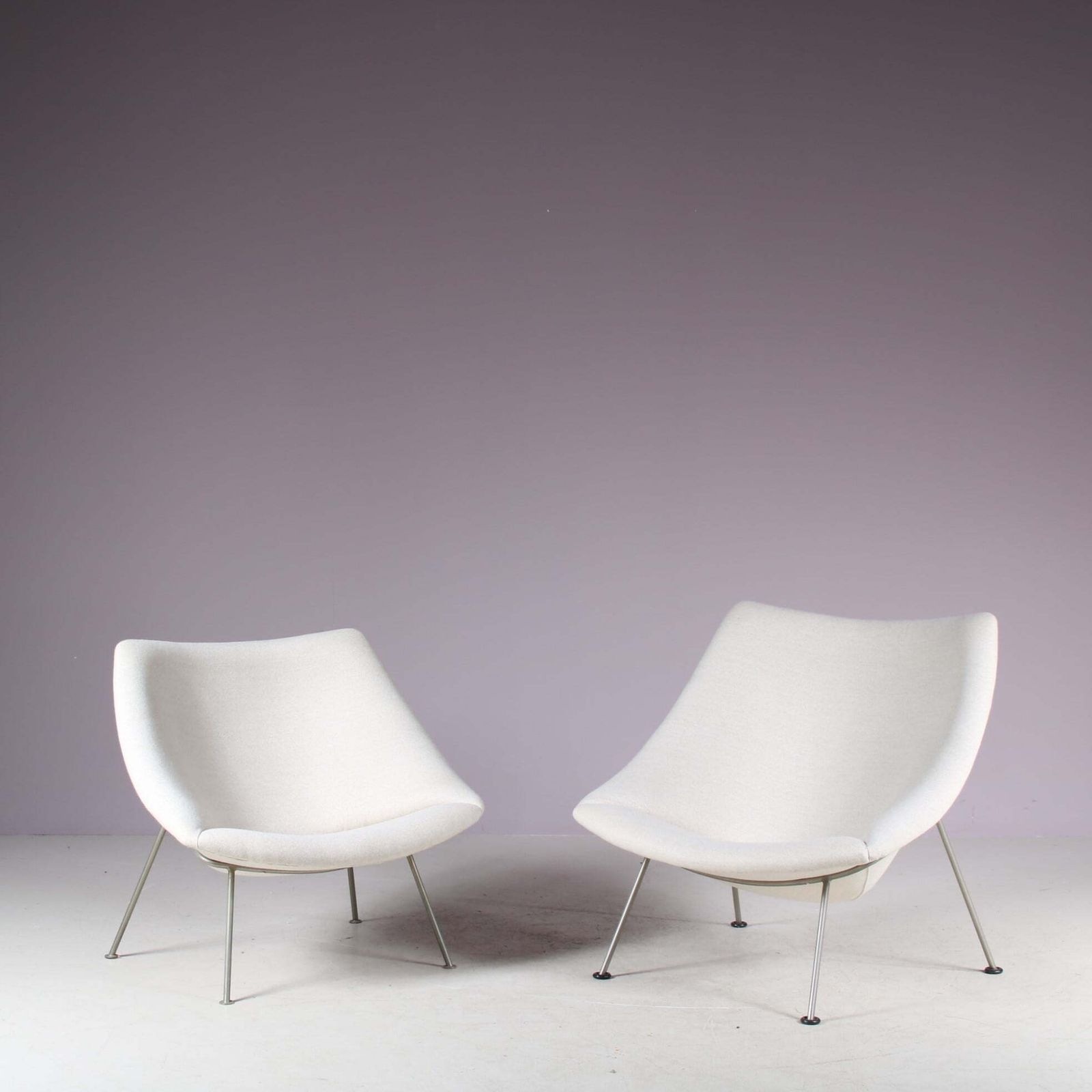 photo for sale Pierre Paulin Oyster Lady Chair For Artifort Netherlands 1950