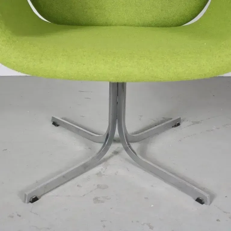 photo furniture Pierre Paulin “Big Tulip” Chair For Artifort, Netherlands 1960
