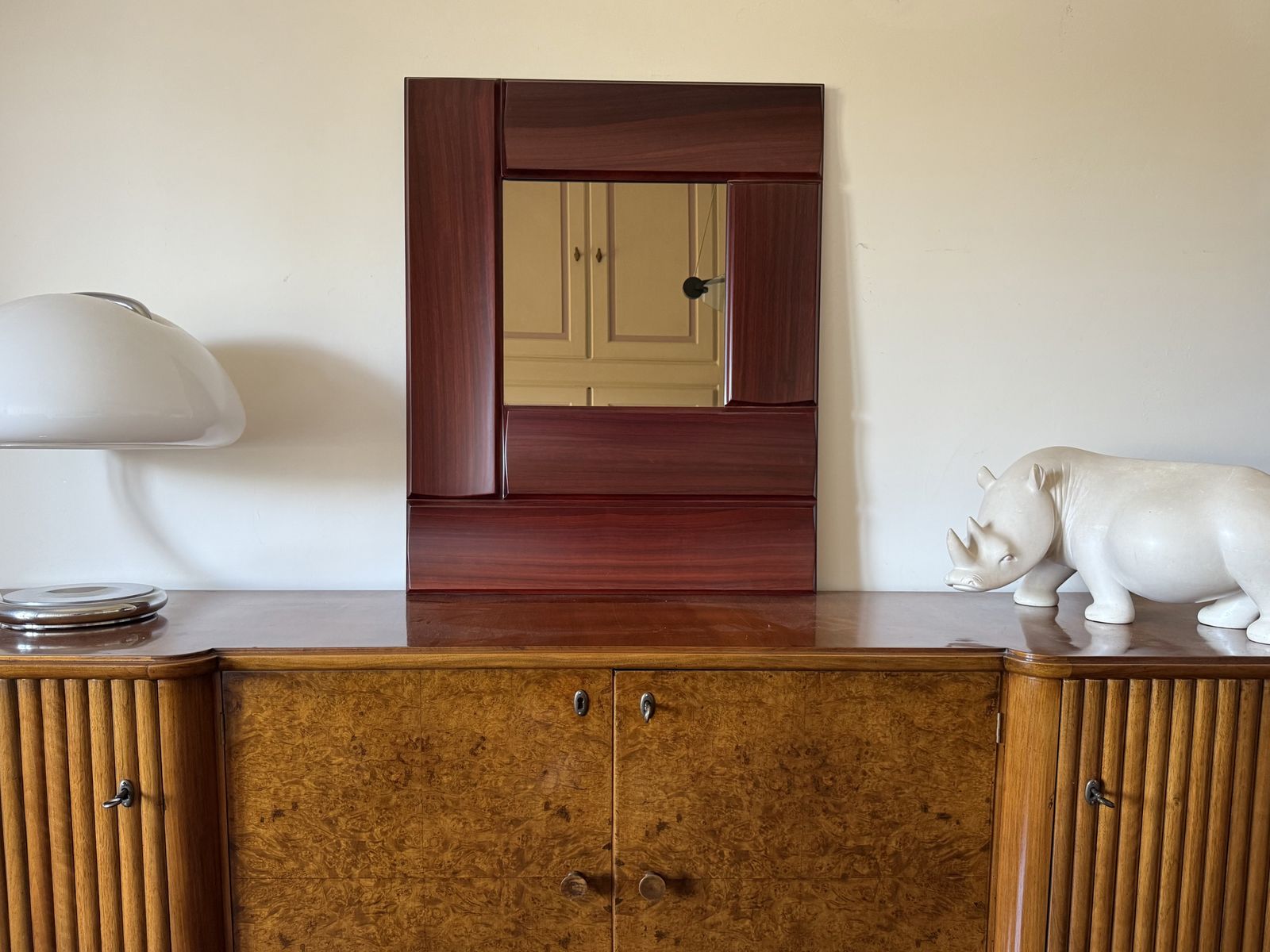 Luciano Frigerio, Hollywood Regency Mod. Tartaro Solid Padouk Wood Mirror, Italy 1970s photo Home Decor