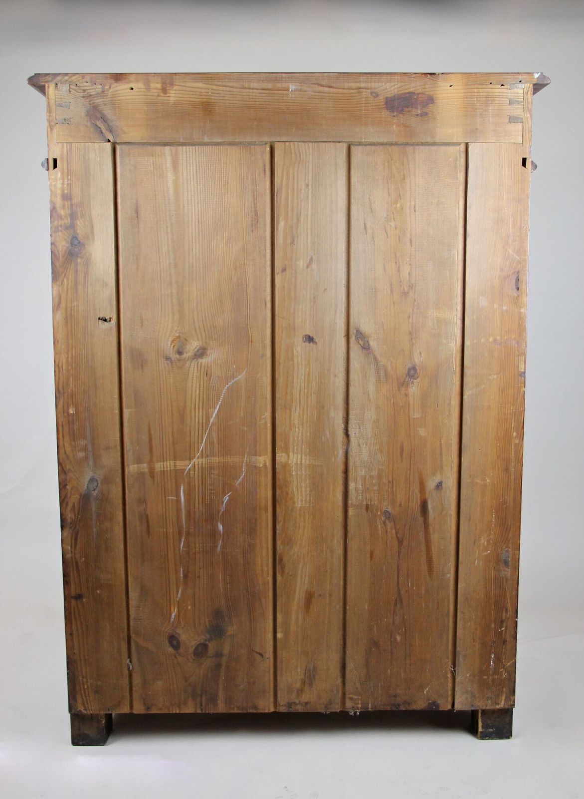 photo vintage 19th Century Nutwood Half Cabinet, Nutwood/ Burl   Austria, Circa 1880