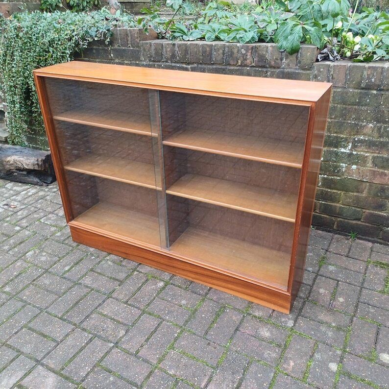 Classic Solid Wood Mid Century Retro Glazed Display Bookcase With Thick Glass Doors
