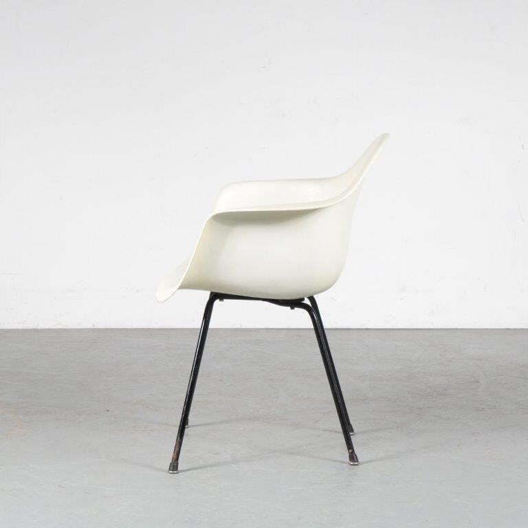 photo buy 1950s Rare Eames Zenith Side Chair For Herman Miller, USA