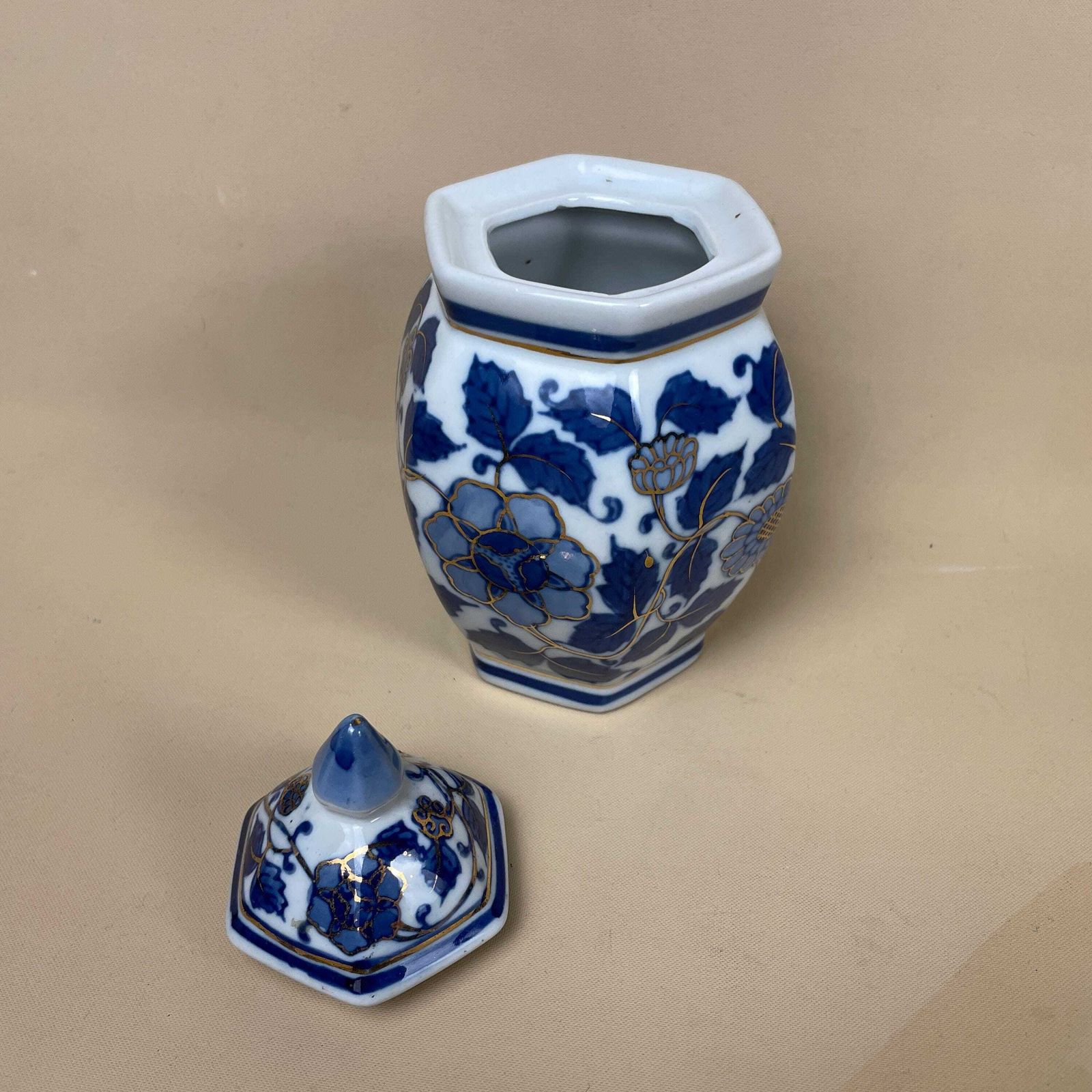 Oriental Chinese Vase Decorative Ceramic Pot Antique Asian Hand Painted Blue White Prunus Pattern Floral Lidded Lid Decorative Small photo furniture