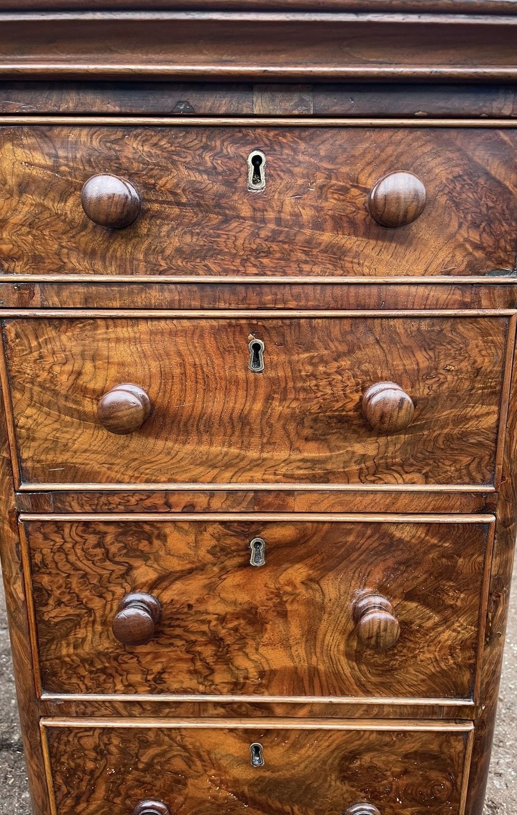 19th Century Figured Walnut Pedestal Desk photo vinterior
