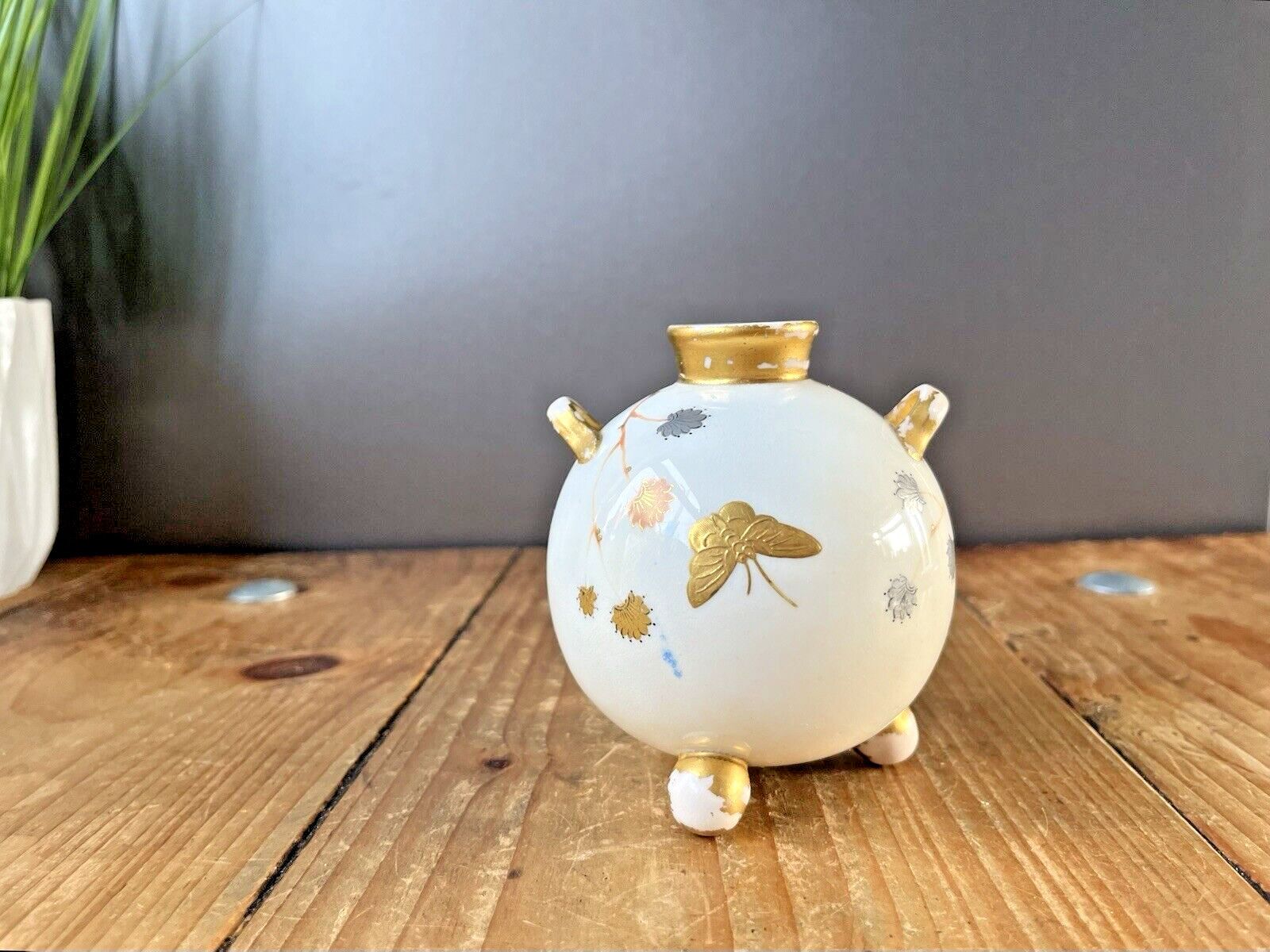 Antique 1875 Royal Worcester Aesthetic Movement Heron Butterfly Bulbous Bud Vase photo Home Decor