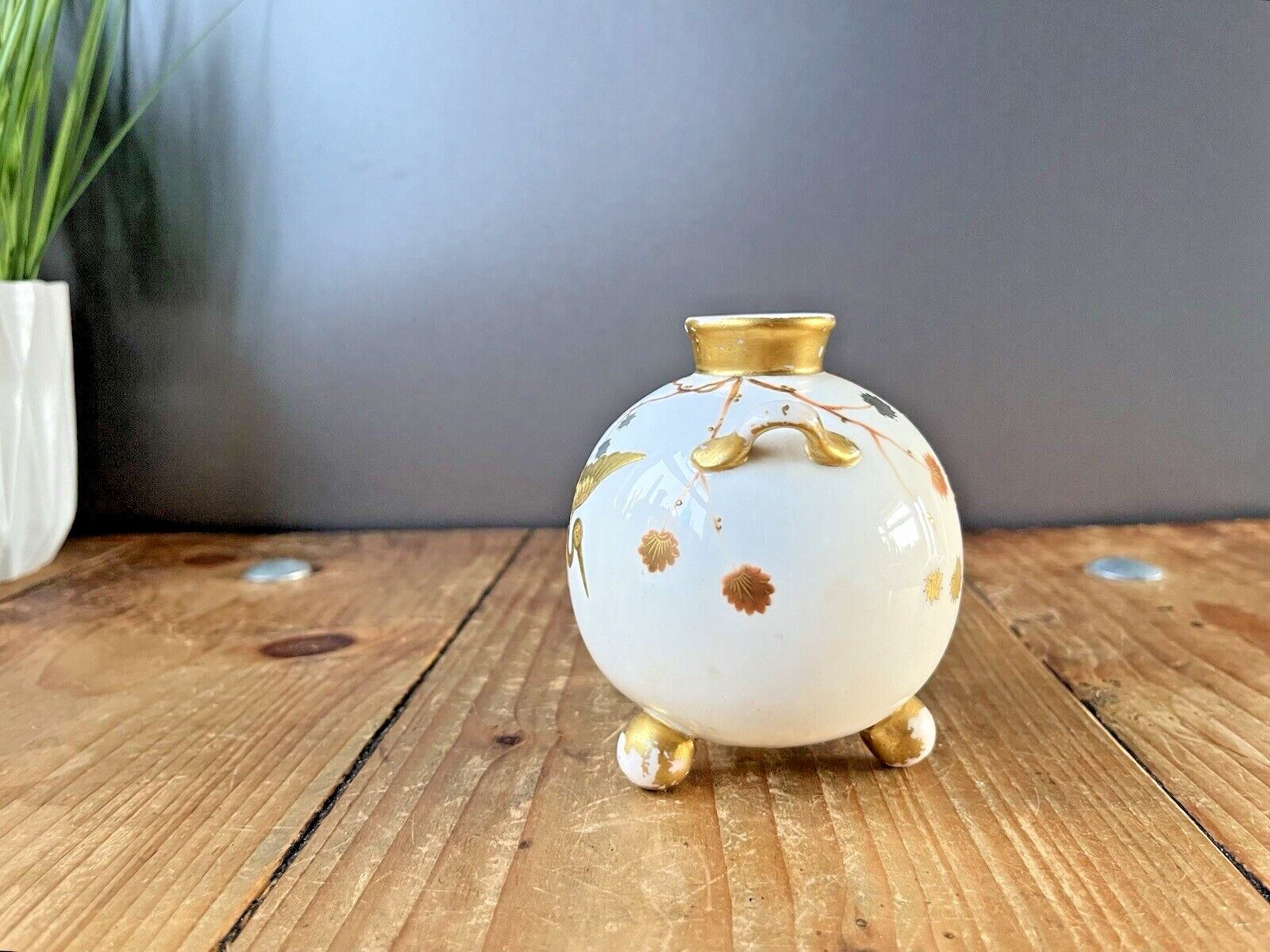 Antique 1875 Royal Worcester Aesthetic Movement Heron Butterfly Bulbous Bud Vase photo 120.0