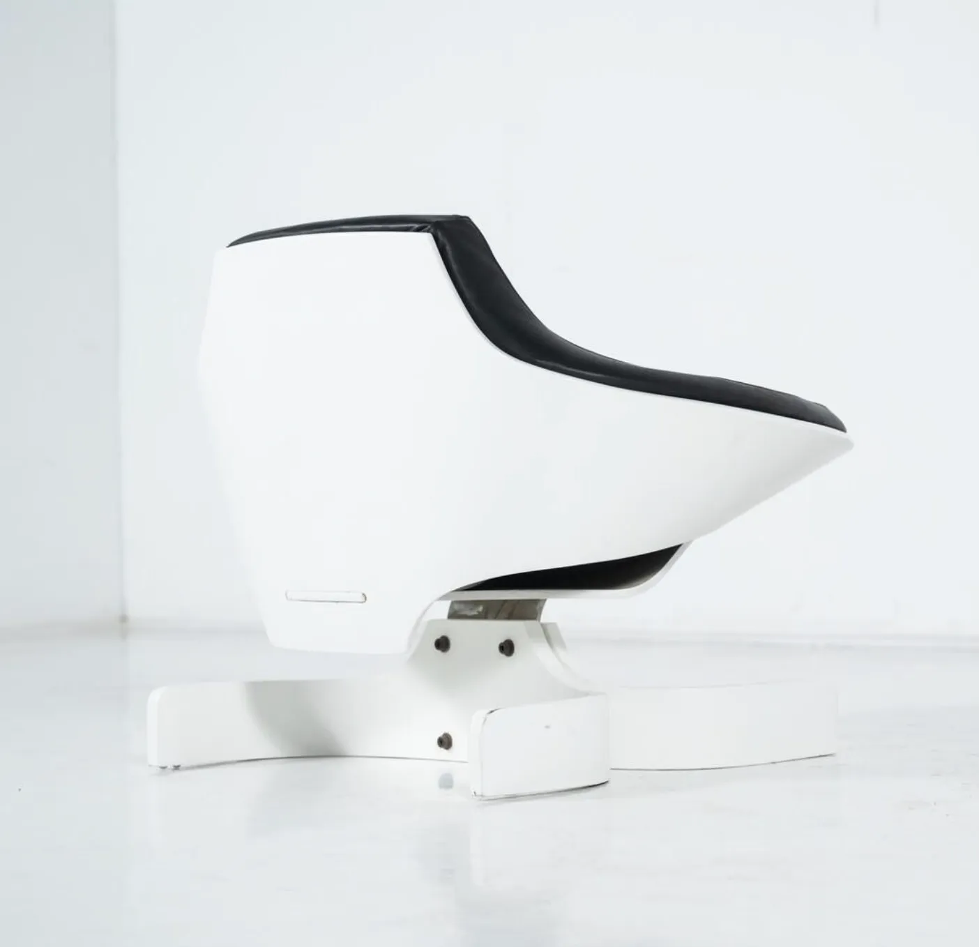 Pair Of Stella 1001 Armchairs By Joe Colombo For Confort Italy, 1960s photo for sale