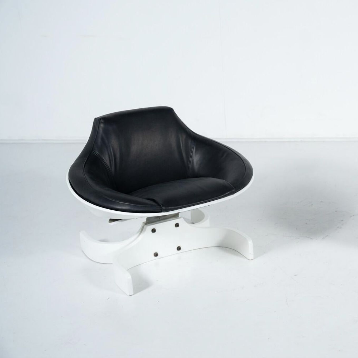 photo for sale Pair Of Stella 1001 Armchairs By Joe Colombo For Confort Italy, 1960s