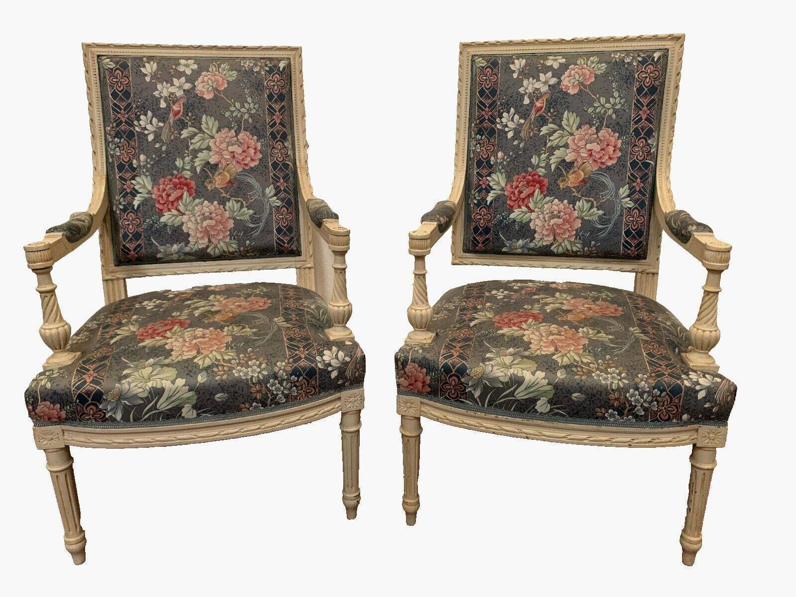 Pair Of Louis XVI Style Armchairs In White Lacquered Beech photo 816.4602749999999